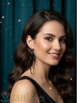 Елегантни обеци с уникална многопластова структура от фини черни стъклени и триъгълни кристални мъниста - N1637